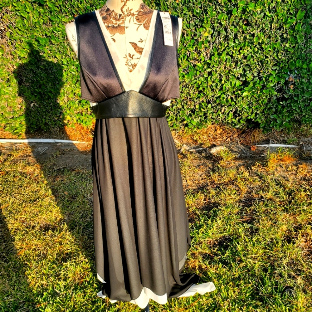 Long,sleeveless maxi, Sisley brand dress made in Italy